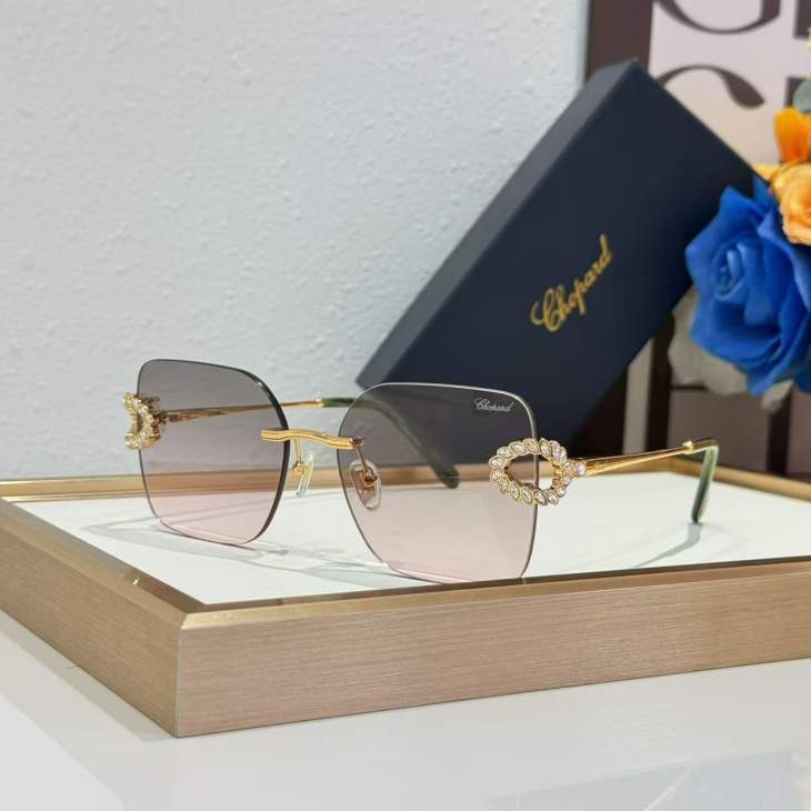 Picture of Chopard Sunglasses _SKUfw79279369fw
